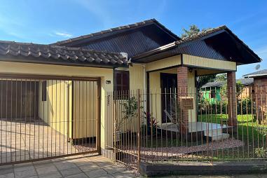 Vende-se casa no bairro Centro- Rolante/RS