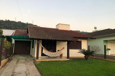 Vende-se casa no bairro Centro de Rolante/RS