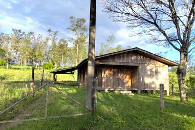 Vende-se casa de madeira+terreno em Campinas em Rolante/RS