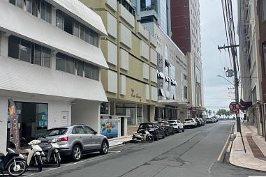 Apartamento com 2 quartos à venda, 93m², 1 banheiro, 1 garagem - Centro - Balneário Camboriú