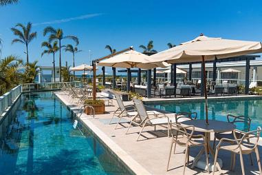 Frente mar, 4 Dormitórios (2 Suítes), 174m² área útil, 2 Vaga garagem, Balneário Piçarras.