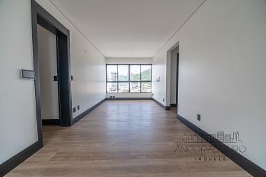 Fazenda em Itajaí: 1 Suíte + 2 Demi Suítes, 2 Vagas de garagem, Próximo da Beira Rio, área de lazer completa.