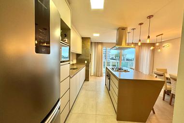 3 Dormitórios (1 suíte), 3 vagas garagem, mobiliado, decorado, Fazenda em Itajaí.