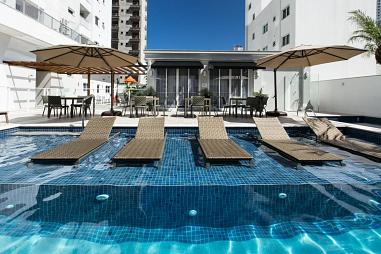 Apartamento com 3 quartos à venda, 182m², 4 banheiros, 2 garagens - Centro - Balneário Camboriú