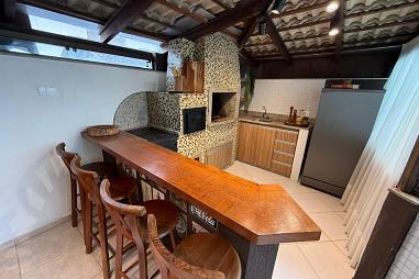 Apartamento com 3 quartos à venda, 244m², 2 banheiros, 2 garagens - Centro - Balneário Camboriú