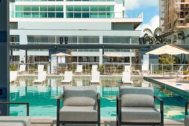 3 Suítes, Vista Mar, 2 Vagas privativa, andar alto, Frente mar em Balneário Piçarras. Pronto para morar!