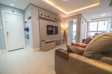 Apartamento com 2 quartos à venda, 65m², 2 banheiros - Centro - Balneário Camboriú