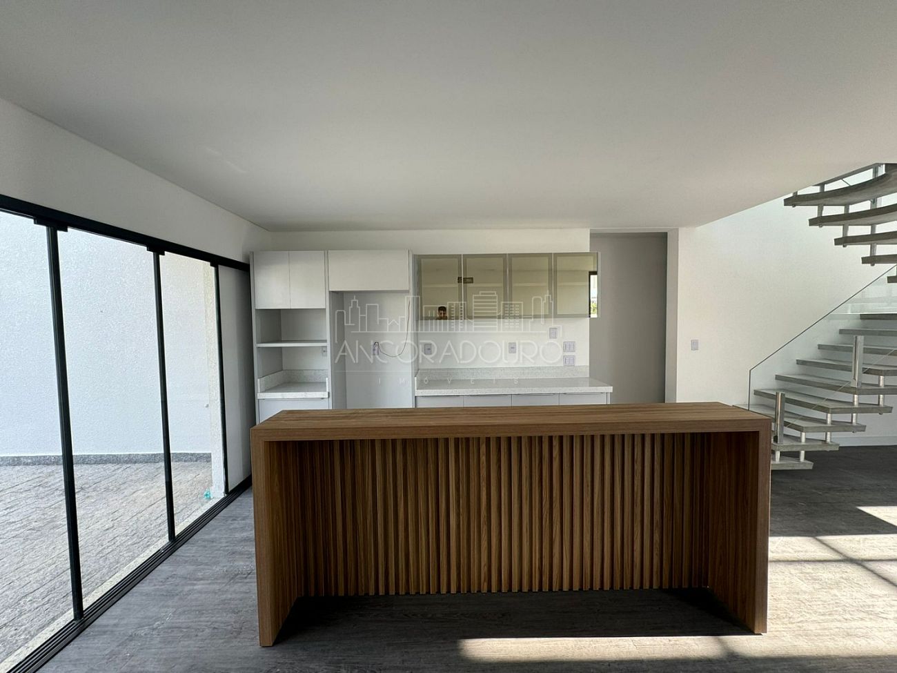 Casa de Condomínio à venda com 4 quartos, 225m² - Foto 3