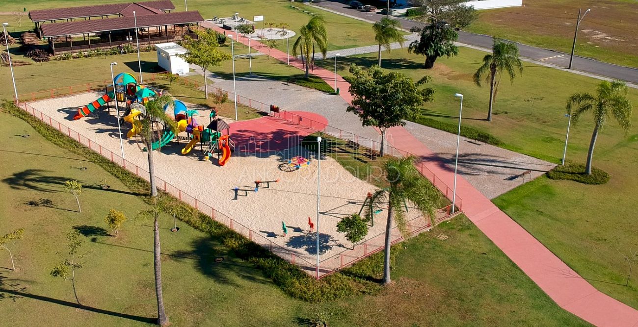 Casa de Condomínio à venda com 4 quartos, 380m² - Foto 25