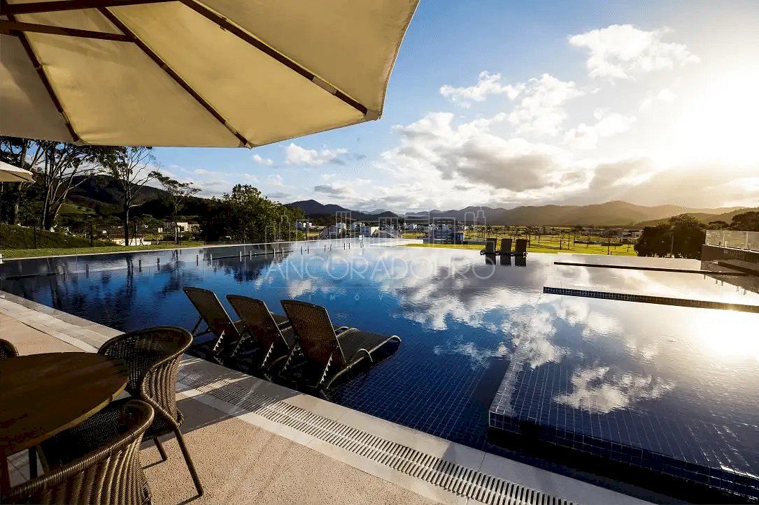 Casa de Condomínio à venda com 4 quartos, 380m² - Foto 32