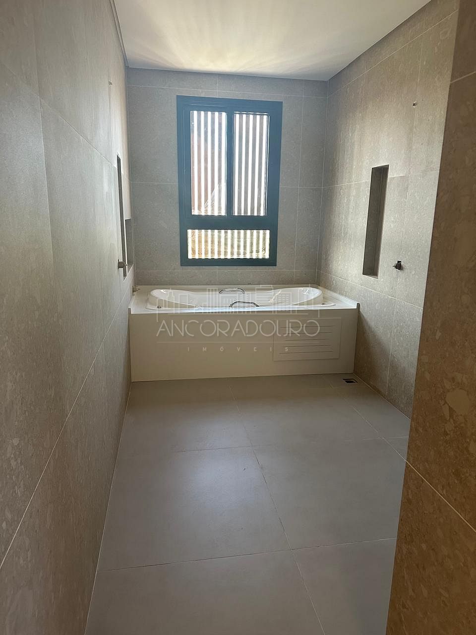 Casa de Condomínio à venda com 4 quartos, 380m² - Foto 13