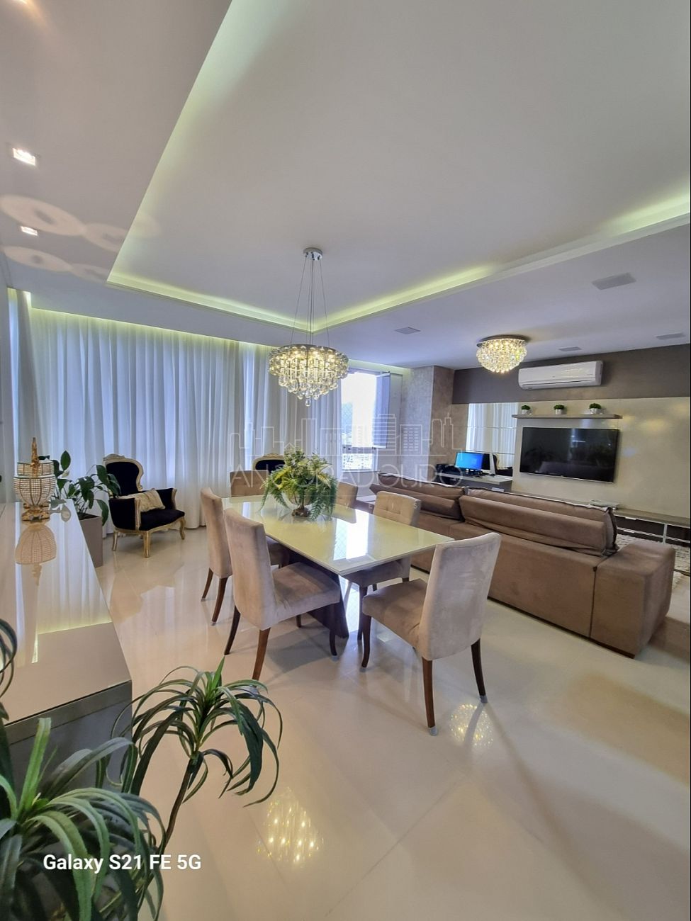 Apartamento, 3 quartos, 136 m² - Foto 2