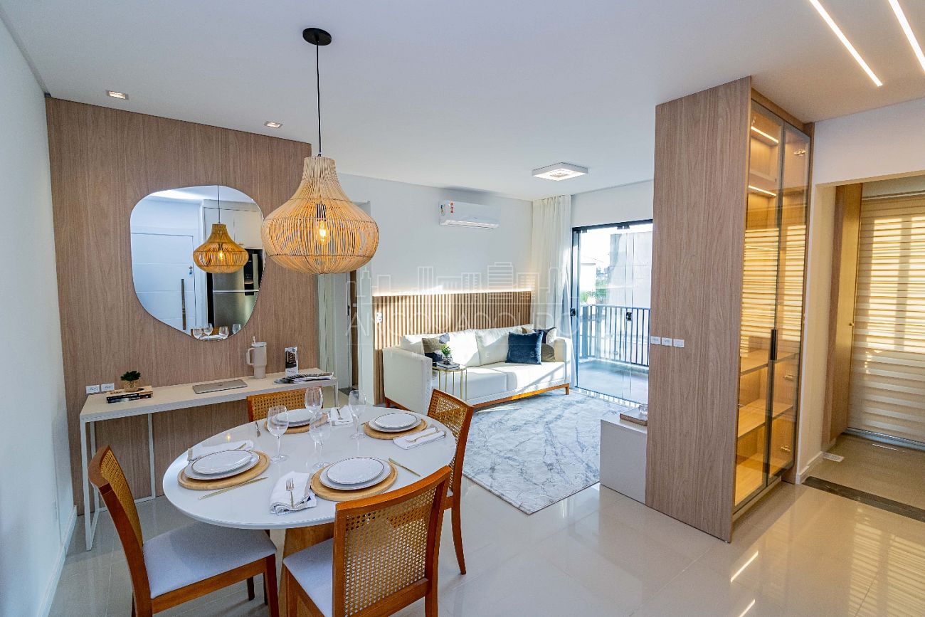 Apartamento à venda com 2 quartos, 70m² - Foto 1