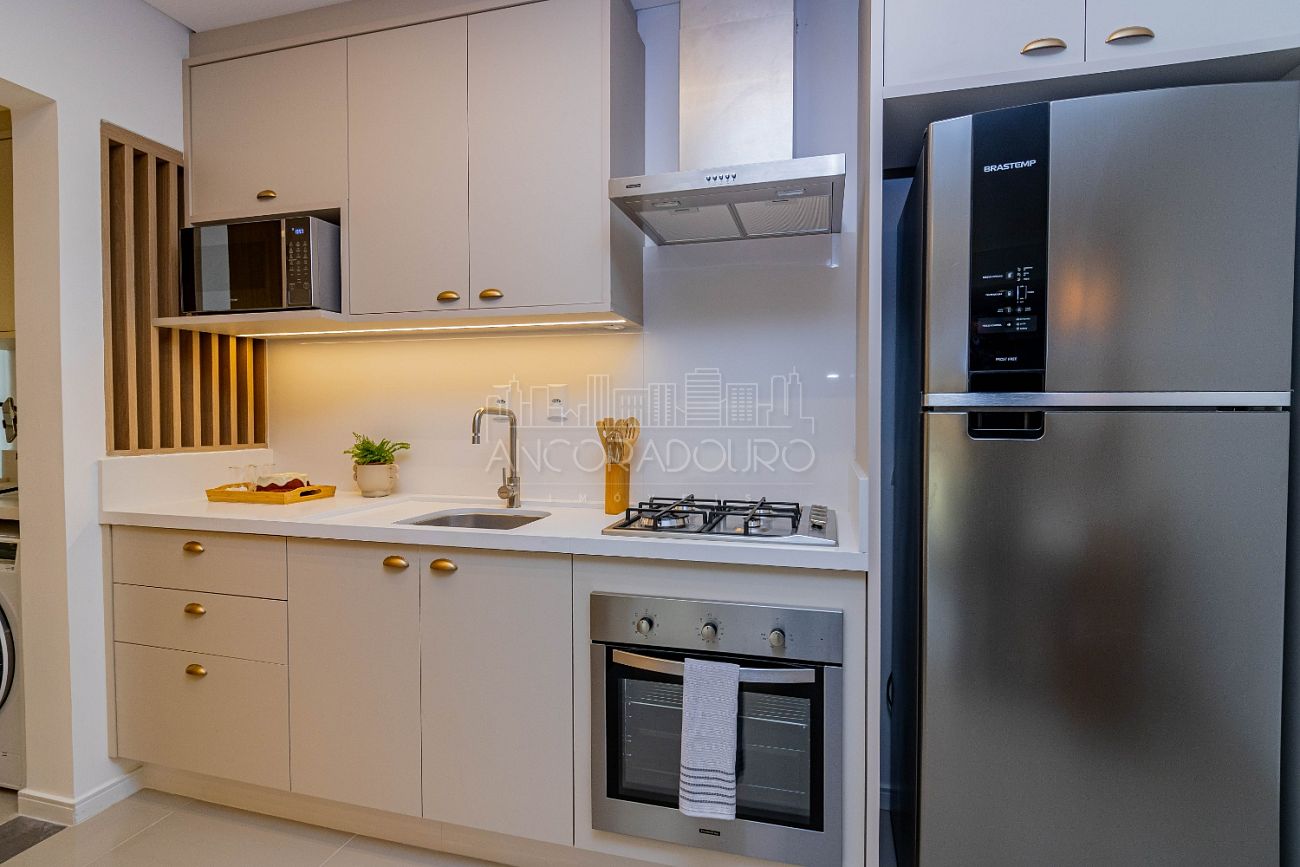 Apartamento à venda com 2 quartos, 70m² - Foto 4