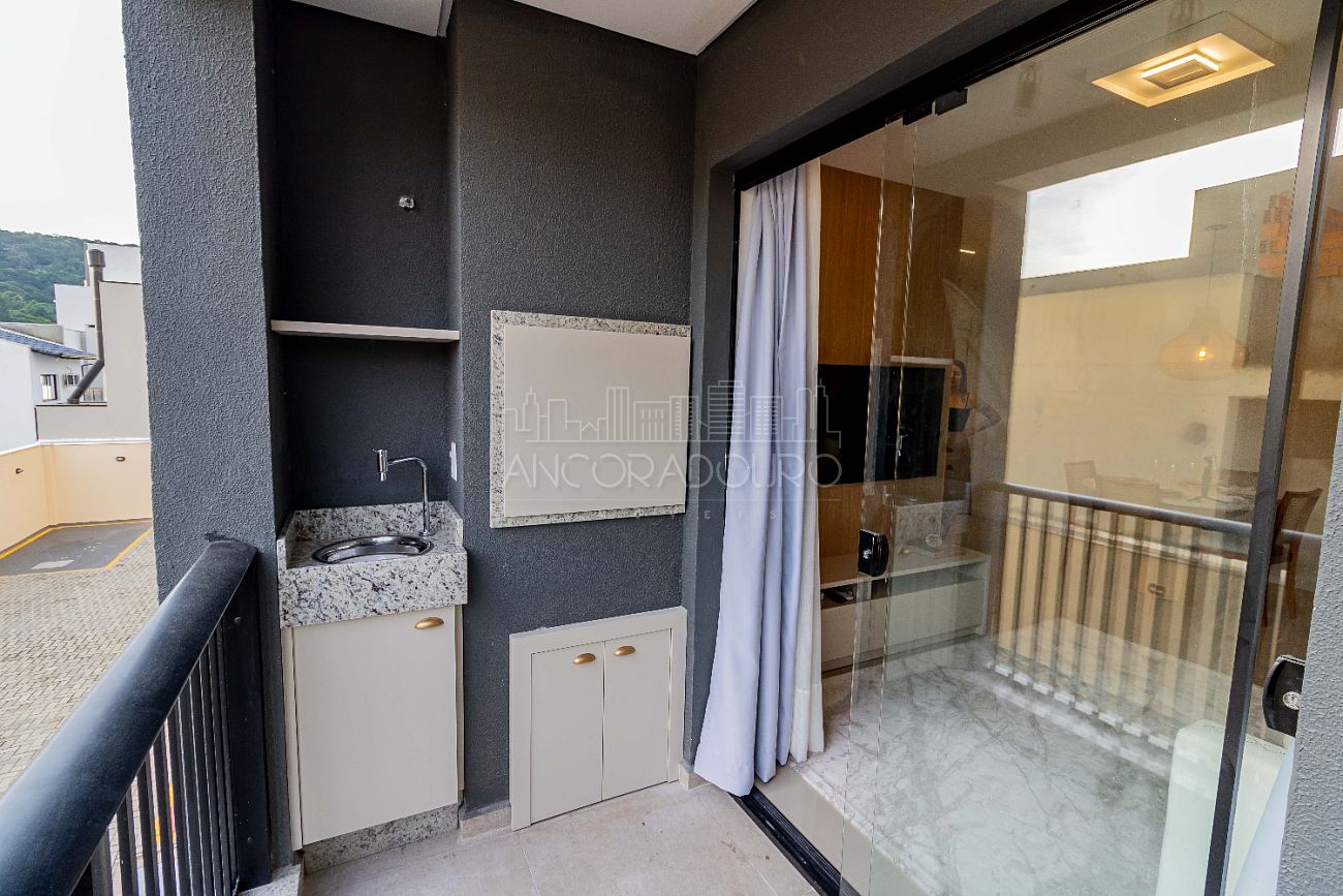 Apartamento à venda com 2 quartos, 70m² - Foto 13