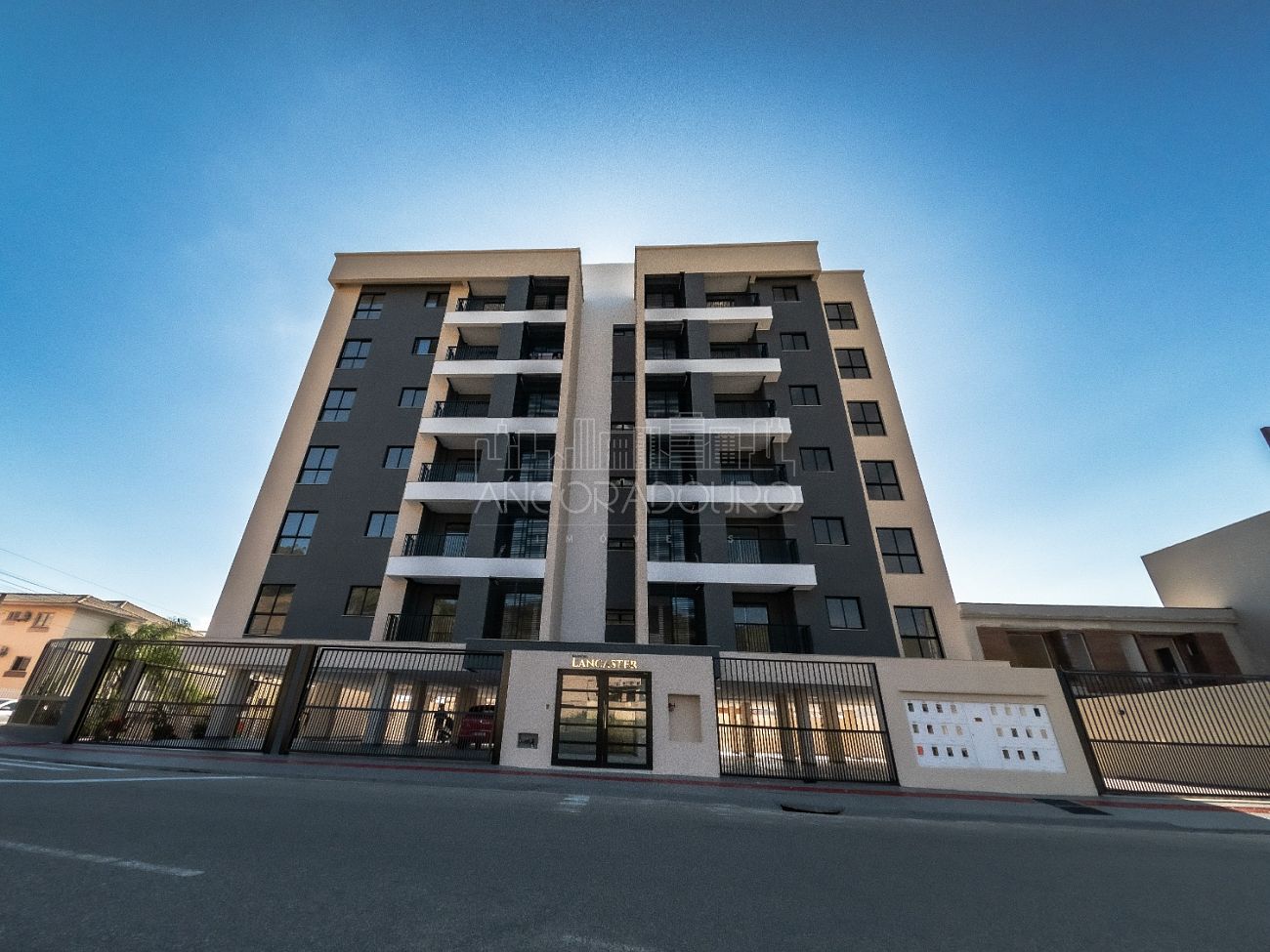 Apartamento à venda com 2 quartos, 70m² - Foto 26