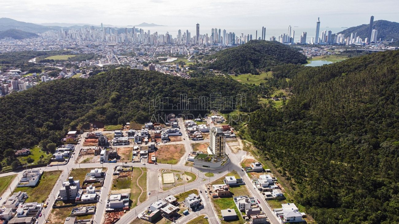 Apartamento à venda com 2 quartos, 86m² - Foto 21