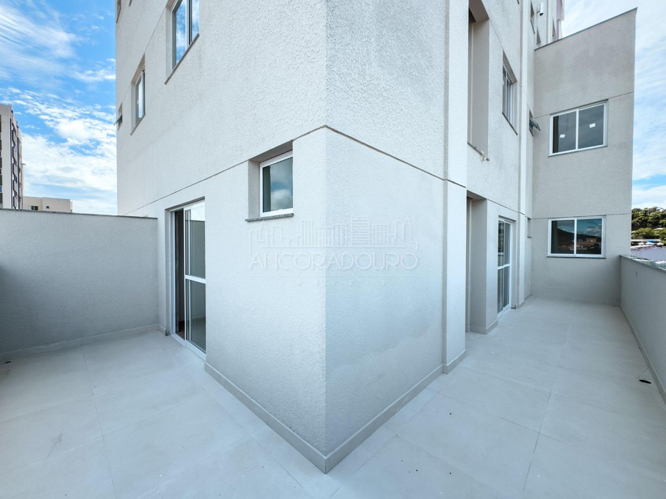 Apartamento à venda com 2 quartos, 71m² - Foto 9