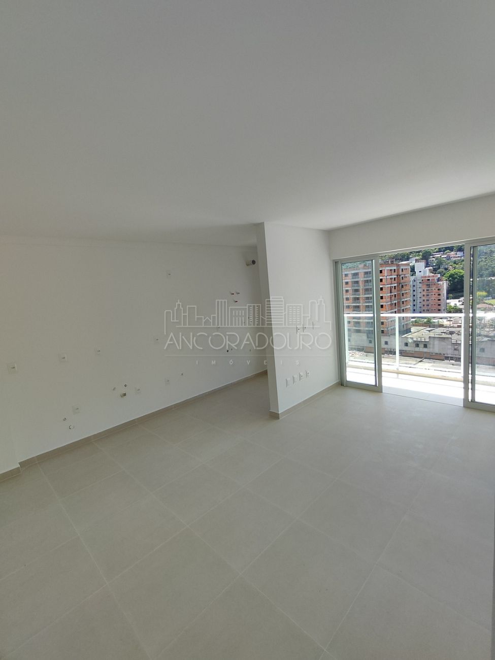 Apartamento à venda com 2 quartos, 67m² - Foto 7