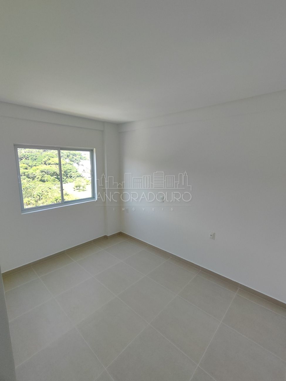 Apartamento à venda com 2 quartos, 67m² - Foto 8