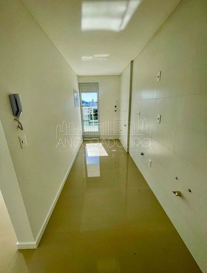 Apartamento à venda com 2 quartos, 71m² - Foto 5