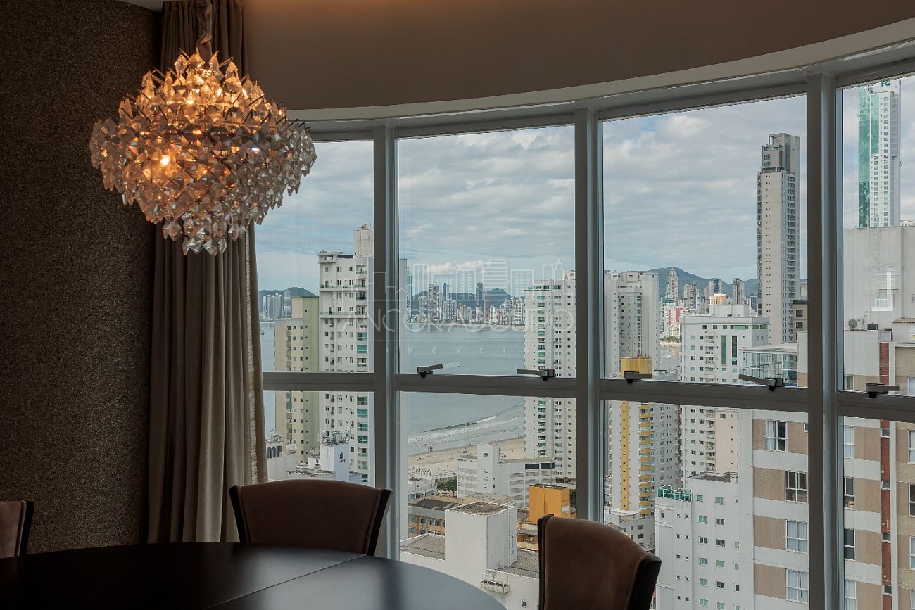 Apartamento, 3 quartos, 177 m² - Foto 1