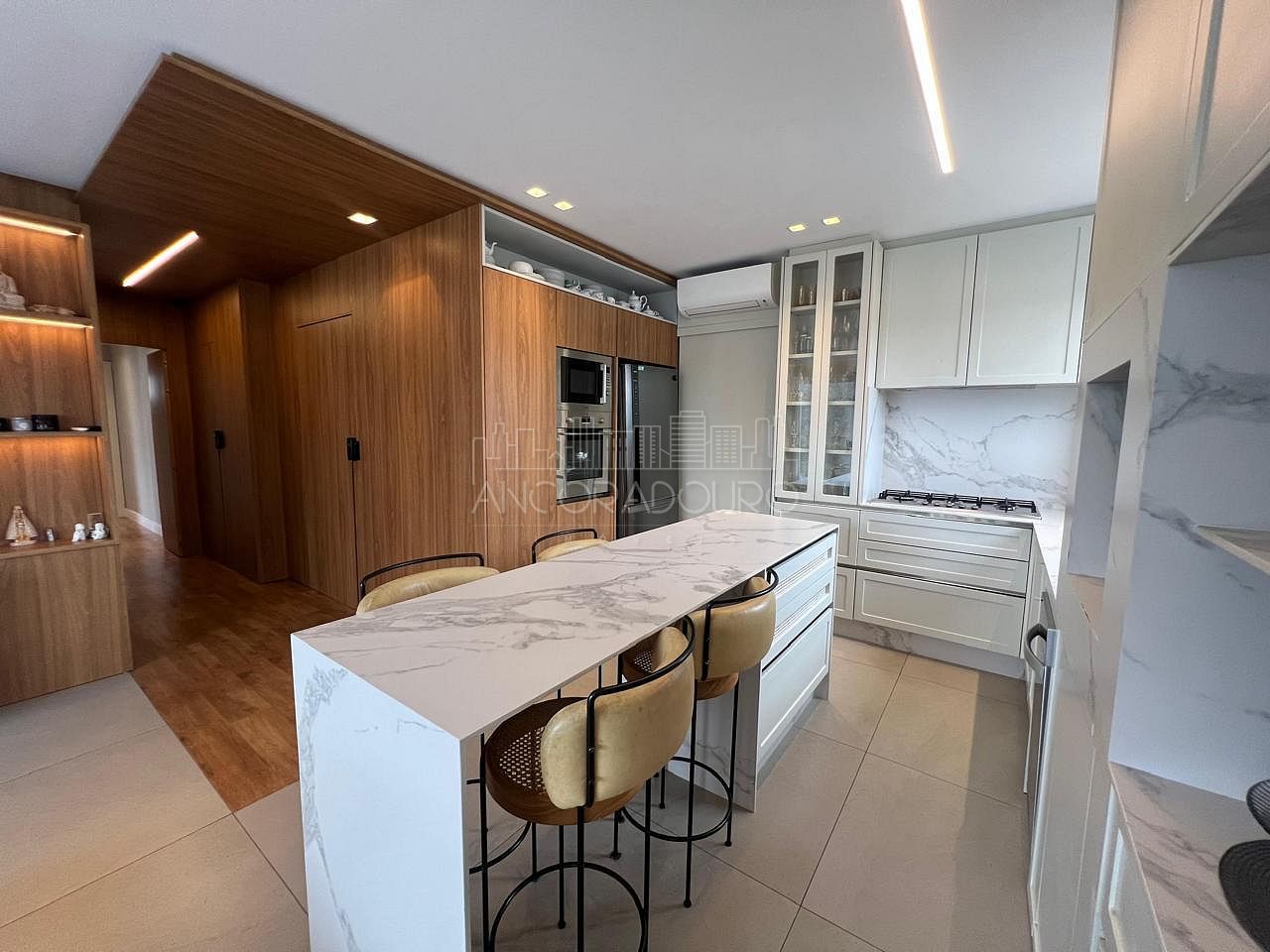 Apartamento, 3 quartos, 115 m² - Foto 1