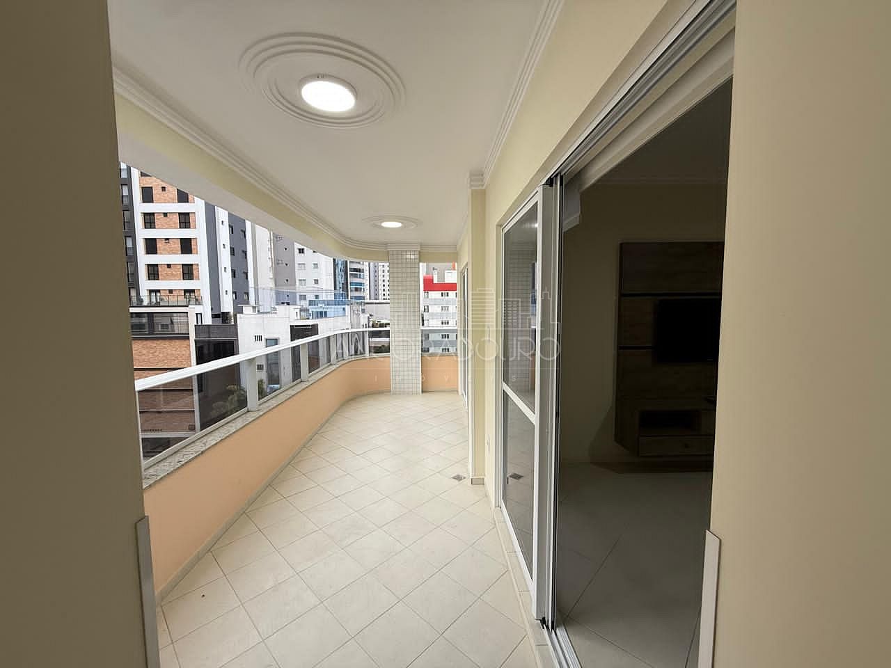 Apartamento, 2 quartos, 95 m² - Foto 1