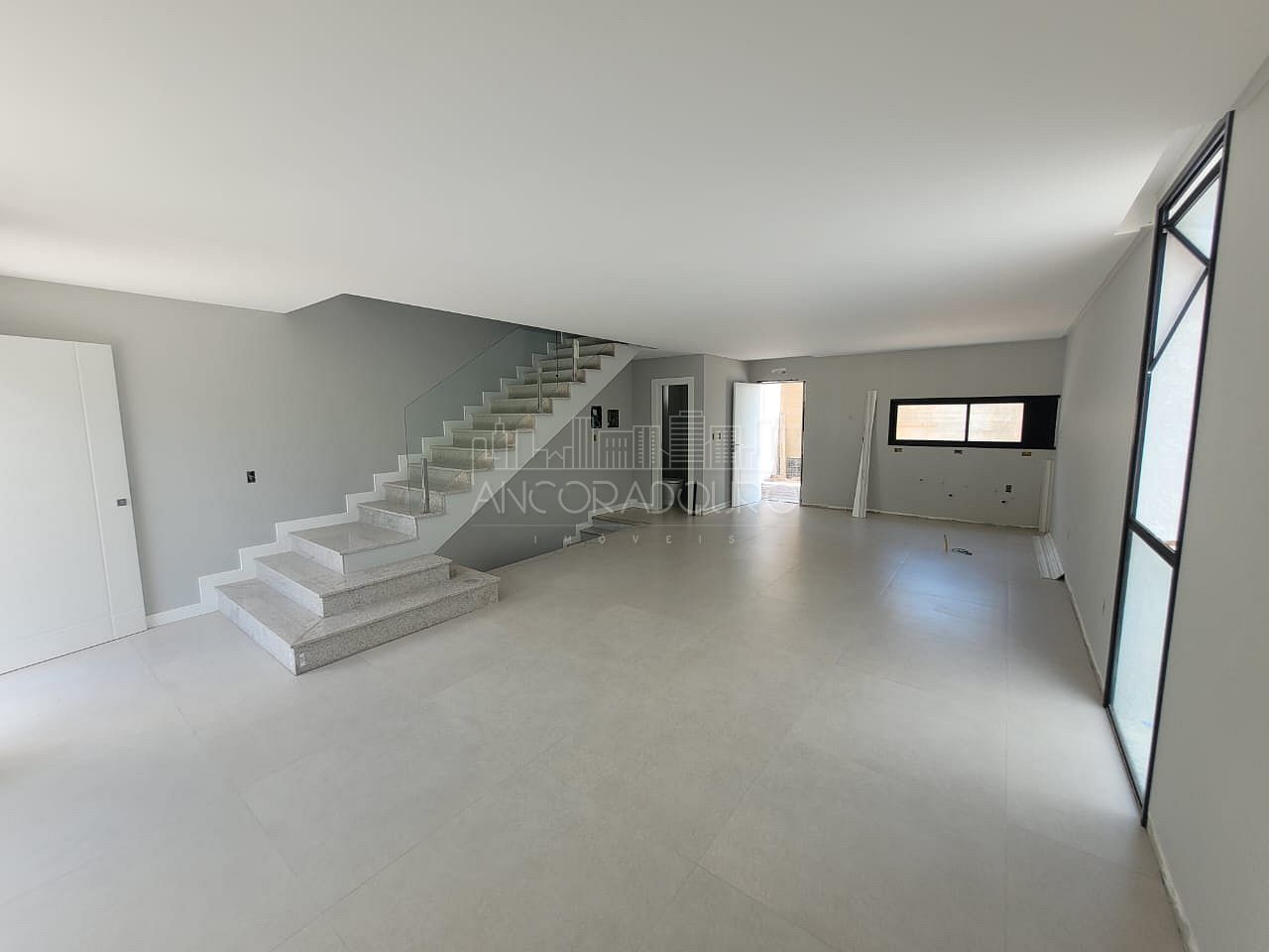 Casa, 4 quartos, 199 m² - Foto 2
