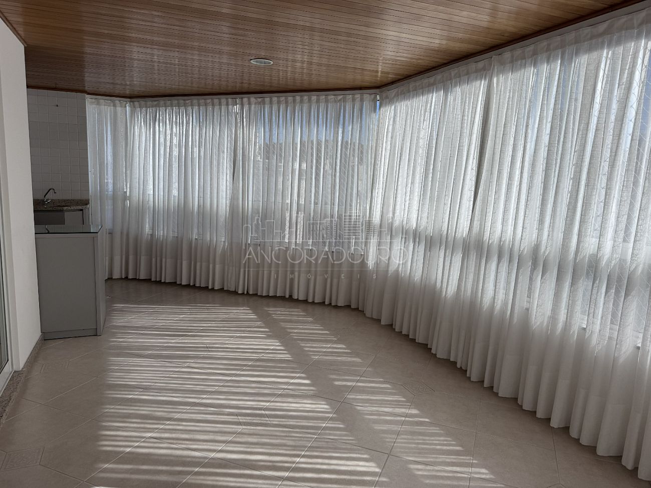 Apartamento, 3 quartos, 119 m² - Foto 2