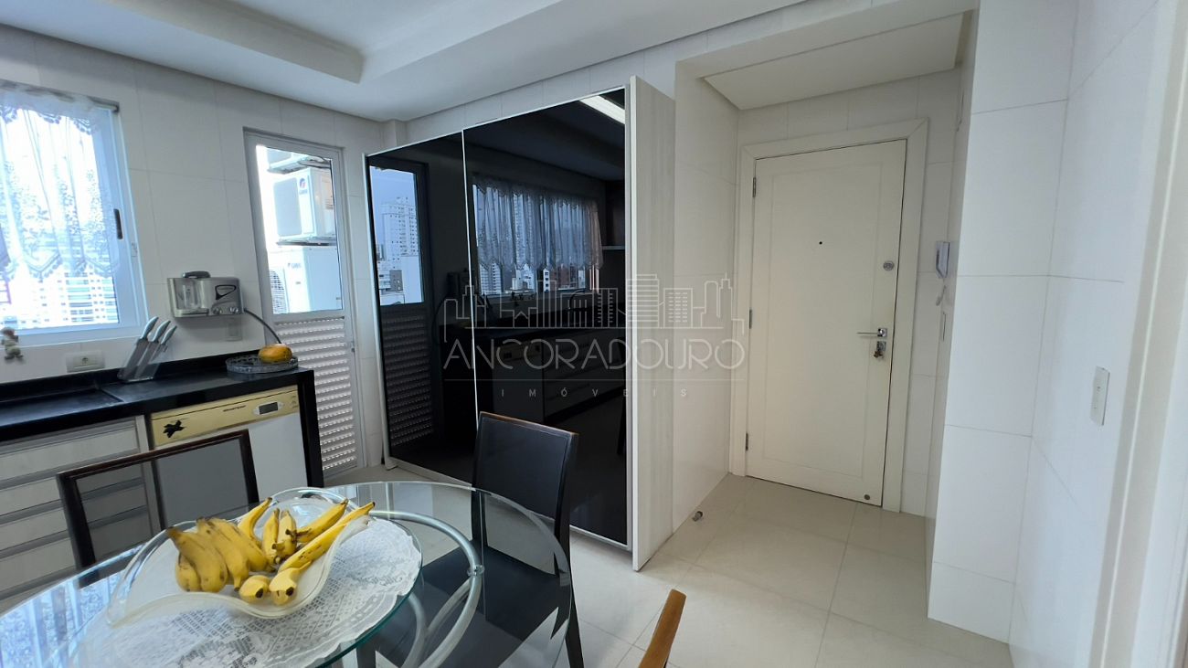 Apartamento, 3 quartos, 254 m² - Foto 8