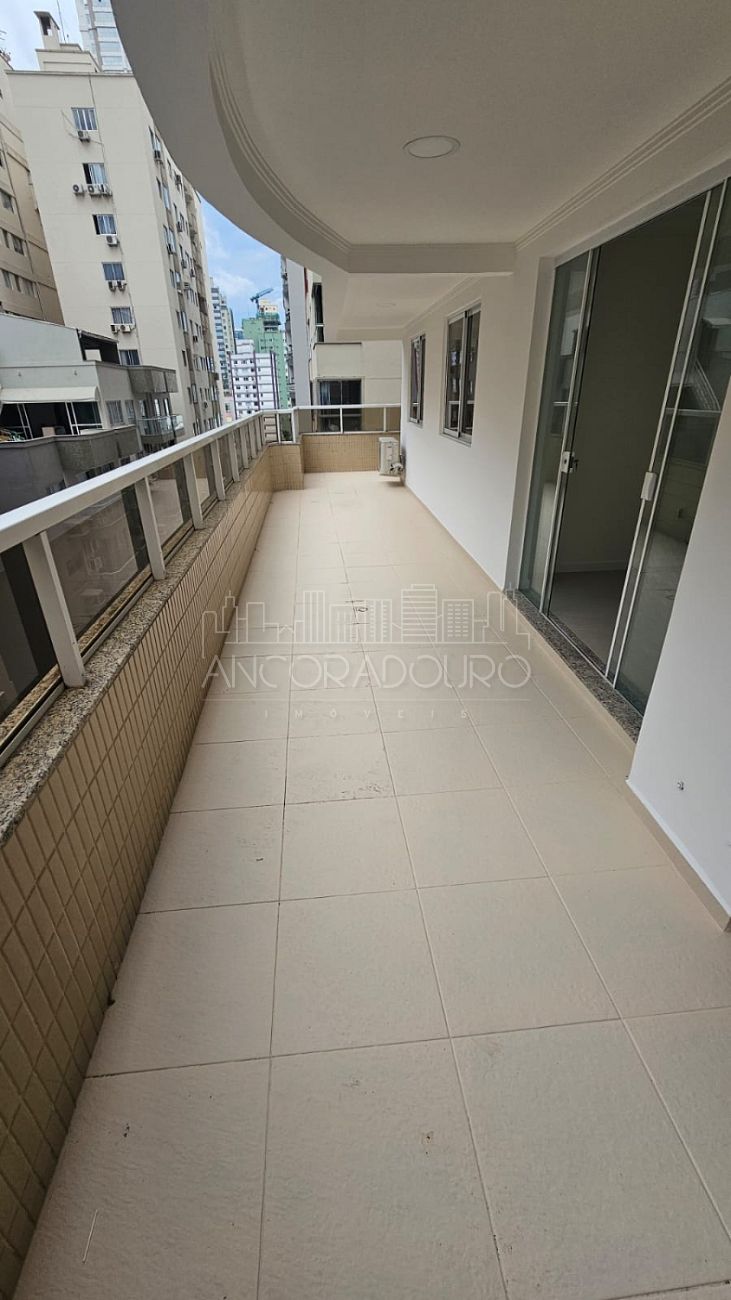 Apartamento, 3 quartos, 141 m² - Foto 1