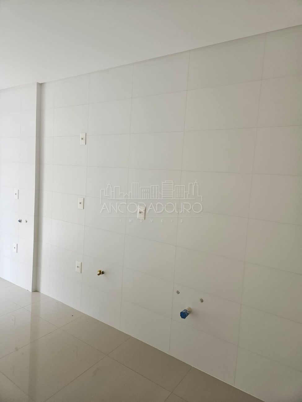 Apartamento à venda com 2 quartos, 147m² - Foto 4