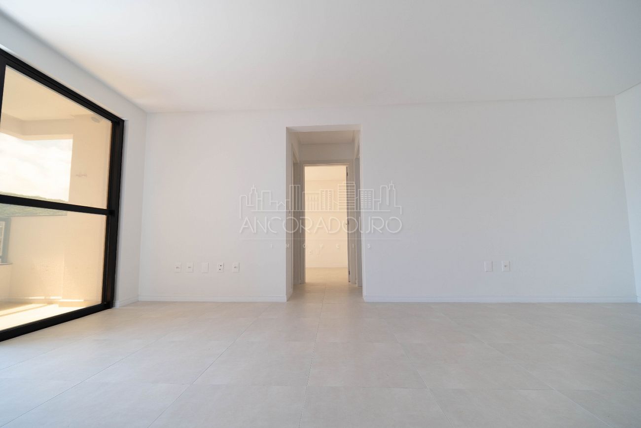 Apartamento à venda com 2 quartos, 77m² - Foto 5
