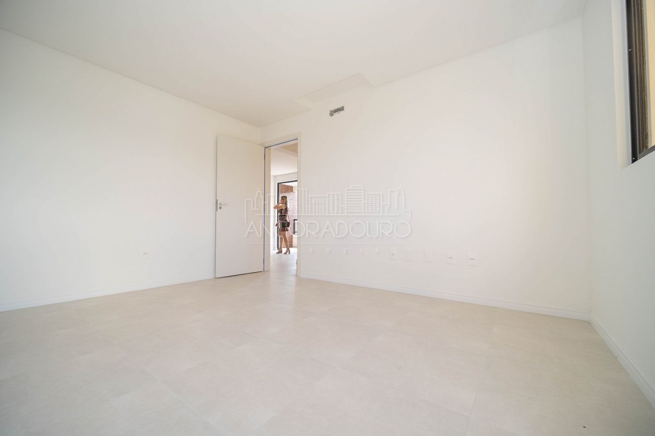 Apartamento à venda com 2 quartos, 77m² - Foto 9
