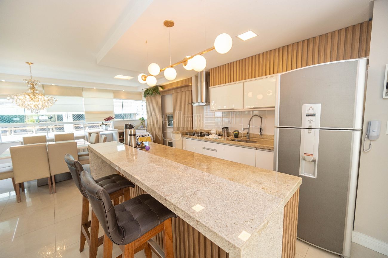 Apartamento, 3 quartos, 280 m² - Foto 2