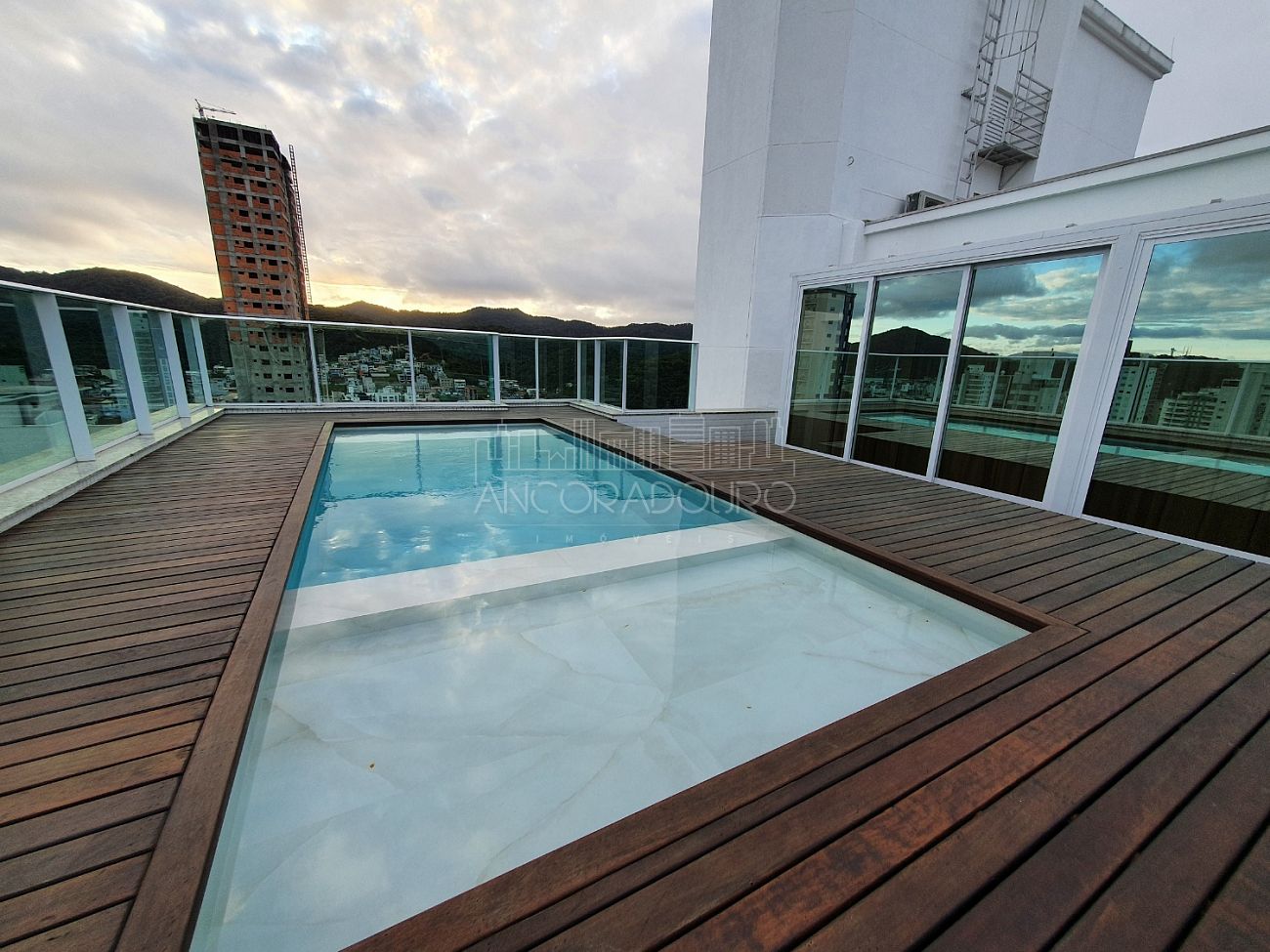 Cobertura, 3 quartos, 268 m² - Foto 12