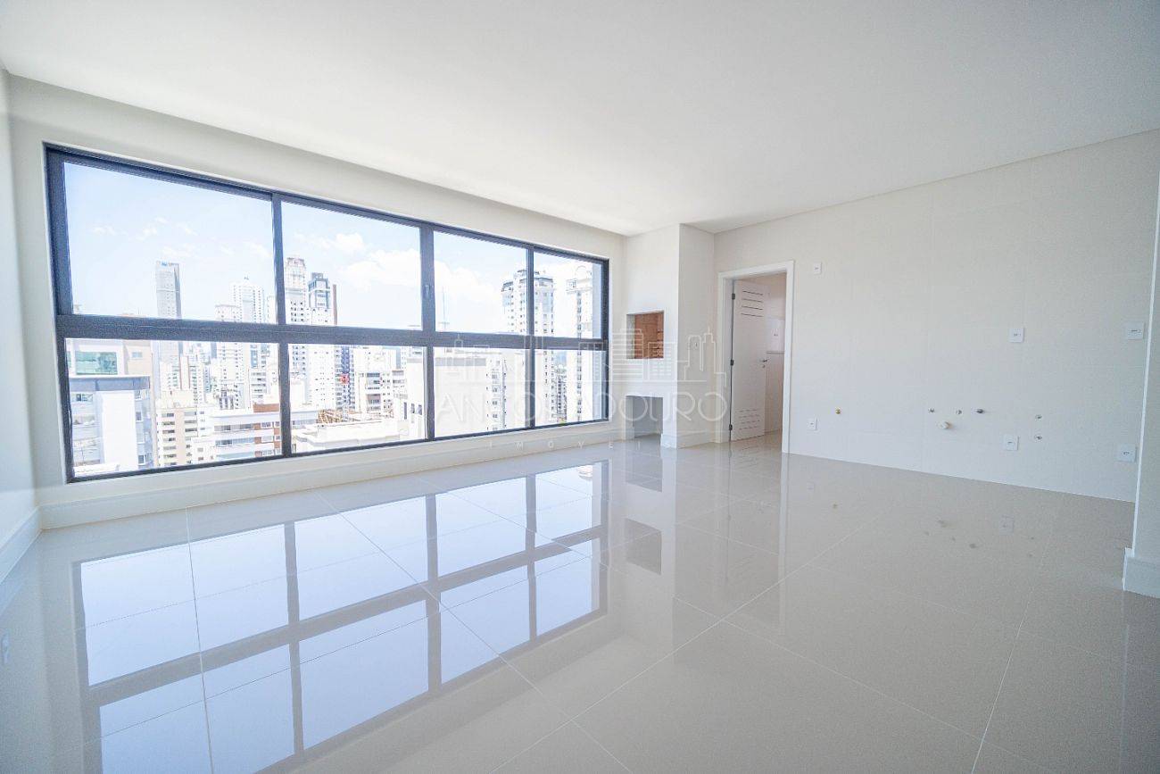 Apartamento, 3 quartos, 115 m² - Foto 1