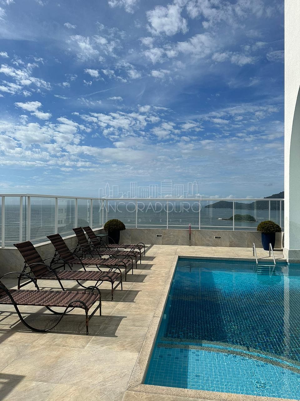 Apartamento, 3 quartos, 115 m² - Foto 1
