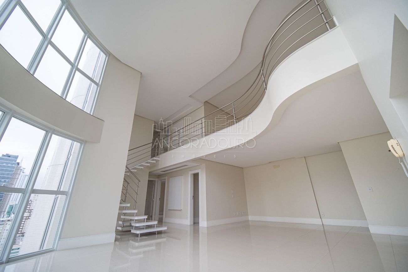 Apartamento, 4 quartos, 239 m² - Foto 1