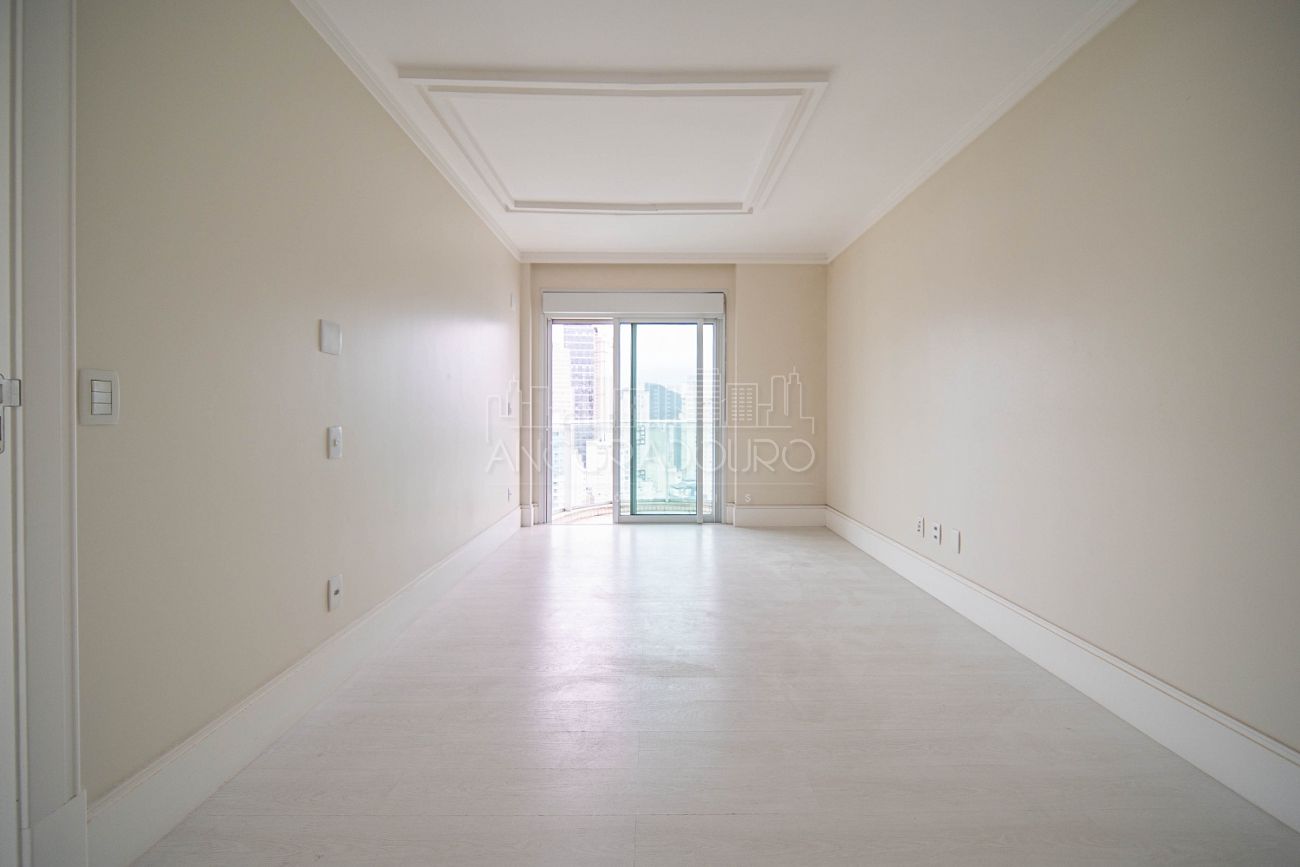 Apartamento, 4 quartos, 239 m² - Foto 28