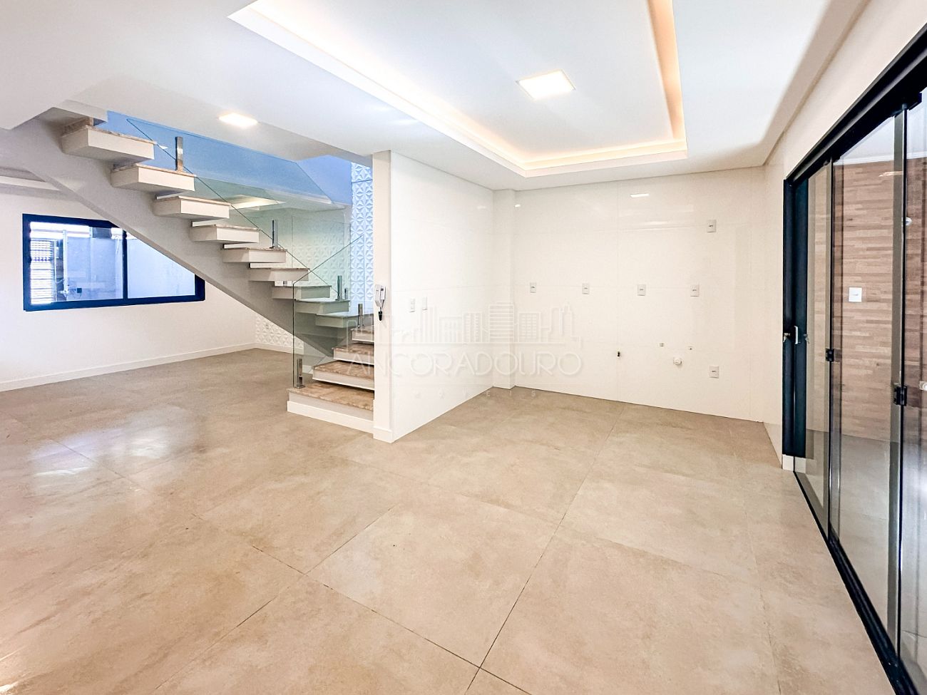 Sobrado à venda com 3 quartos, 135m² - Foto 3