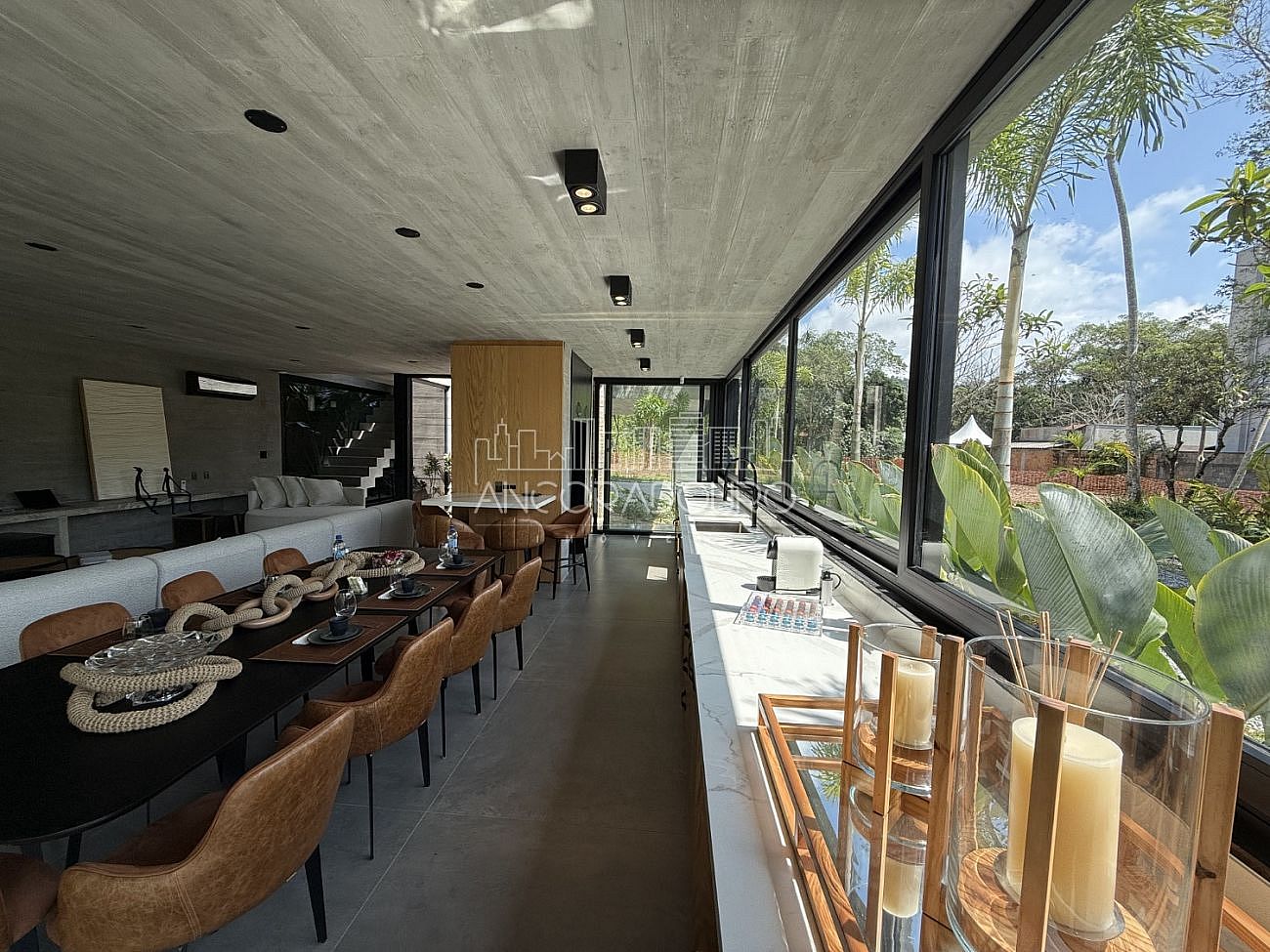 Casa de Condomínio à venda com 3 quartos, 388m² - Foto 1