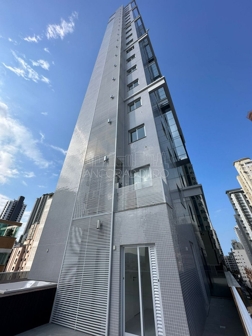 Apartamento, 3 quartos, 118 m² - Foto 2