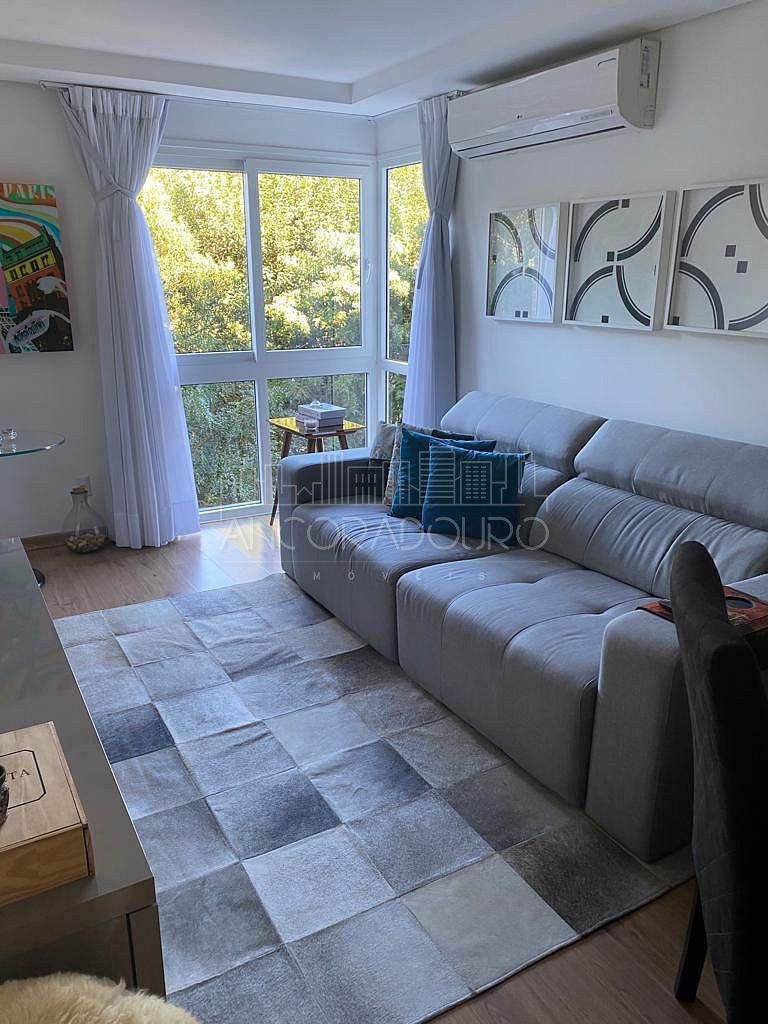 Apartamento à venda com 2 quartos, 75m² - Foto 1