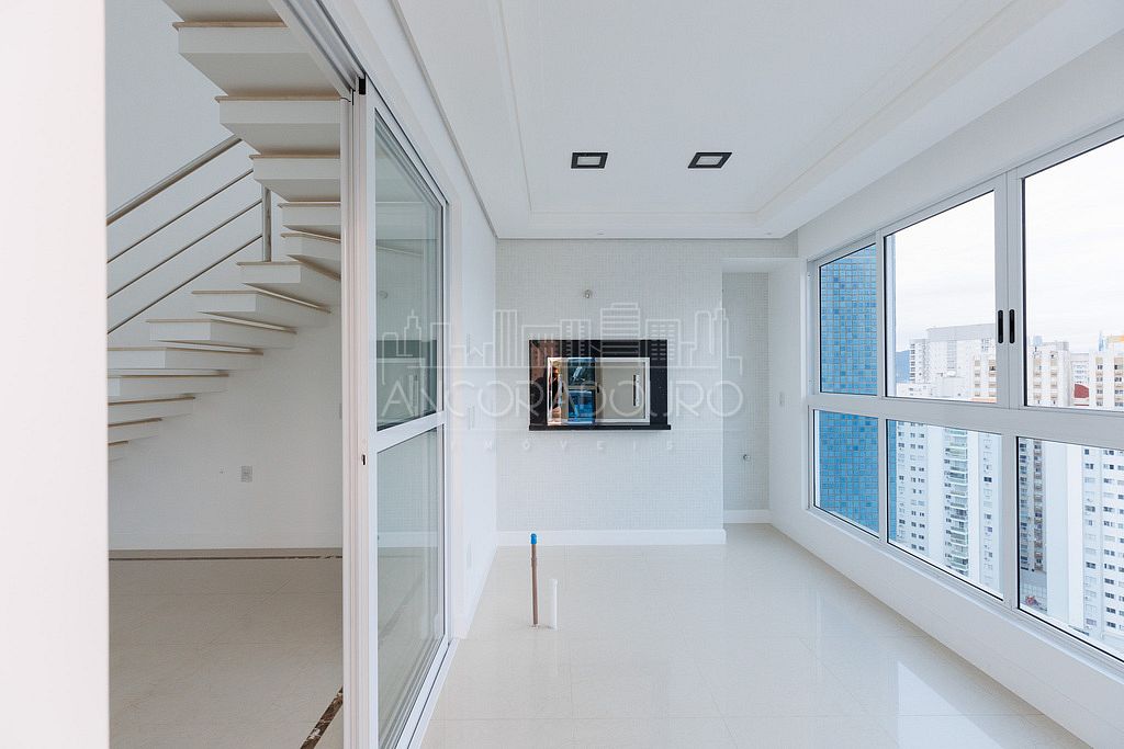 Apartamento, 3 quartos, 252 m² - Foto 3