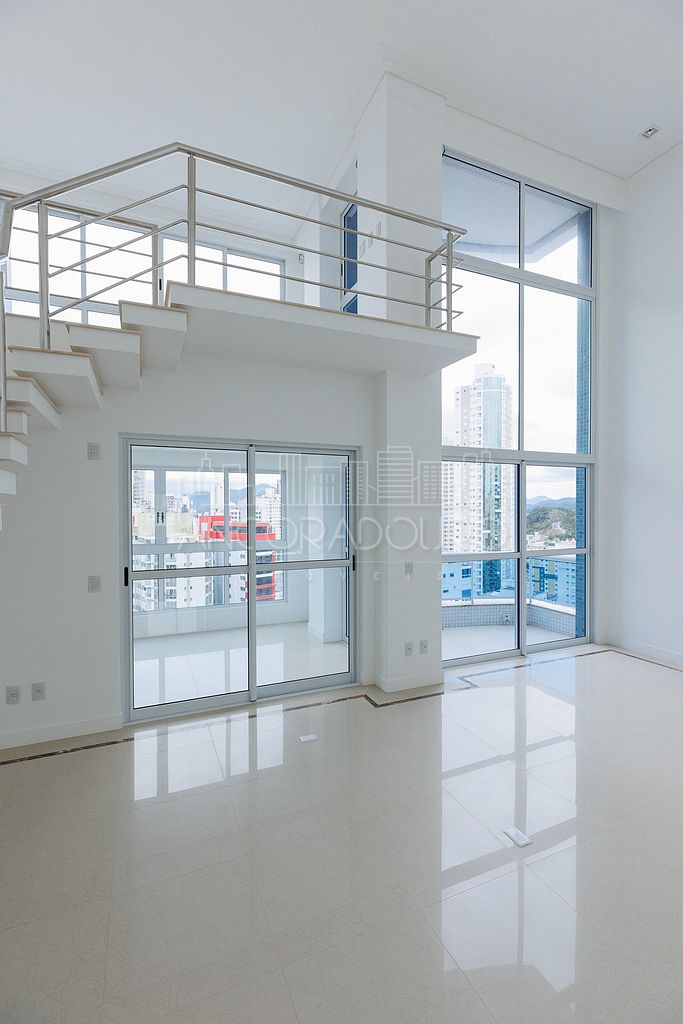 Apartamento, 3 quartos, 252 m² - Foto 4