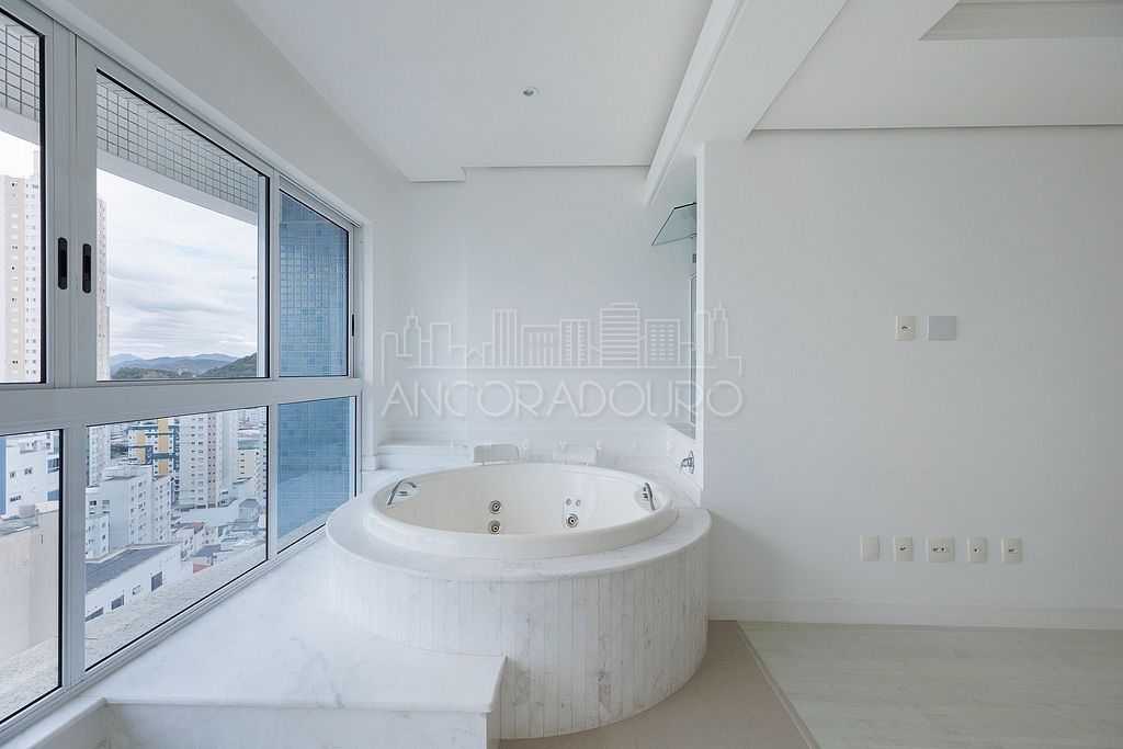 Apartamento, 3 quartos, 252 m² - Foto 15