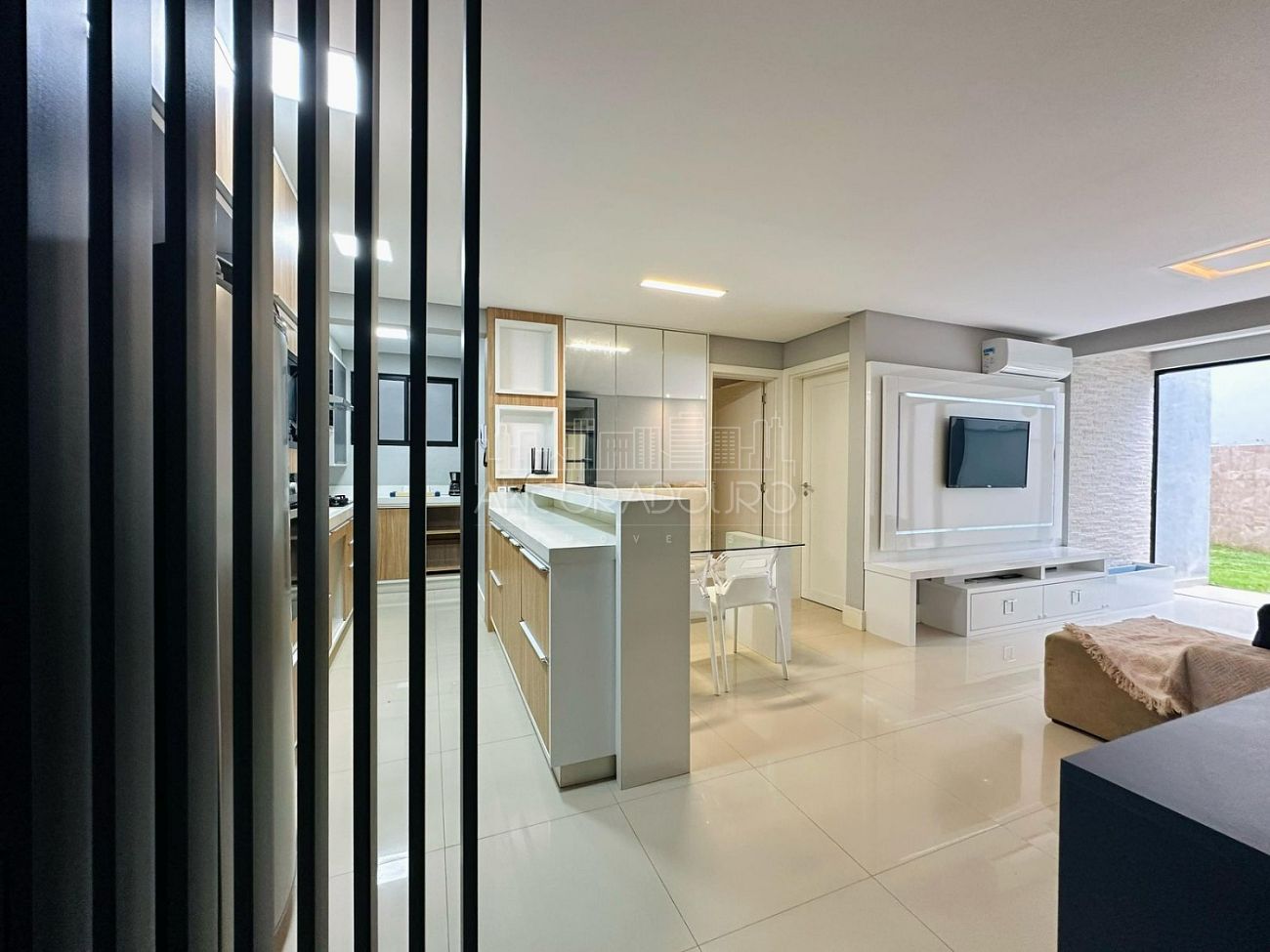 Apartamento, 2 quartos, 105 m² - Foto 1