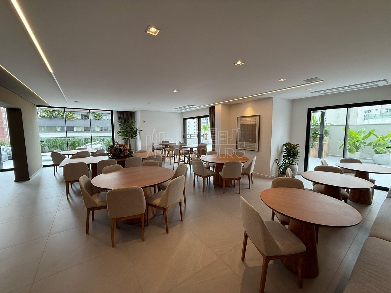 Apartamento, 4 quartos, 136 m² - Foto 9